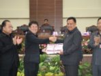 Sidang Paripurna DPRD Sulut Terima Ranperda Pertanggungjawaban Pelaksanaan APBD 2018