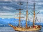 “Welcome to Manado KRI Dewaruci”