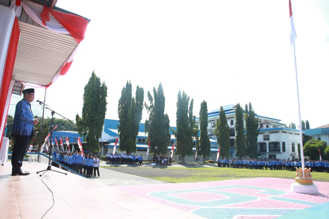 Lomban Irup Peringati 3 Hari Besar Nasional Serentak