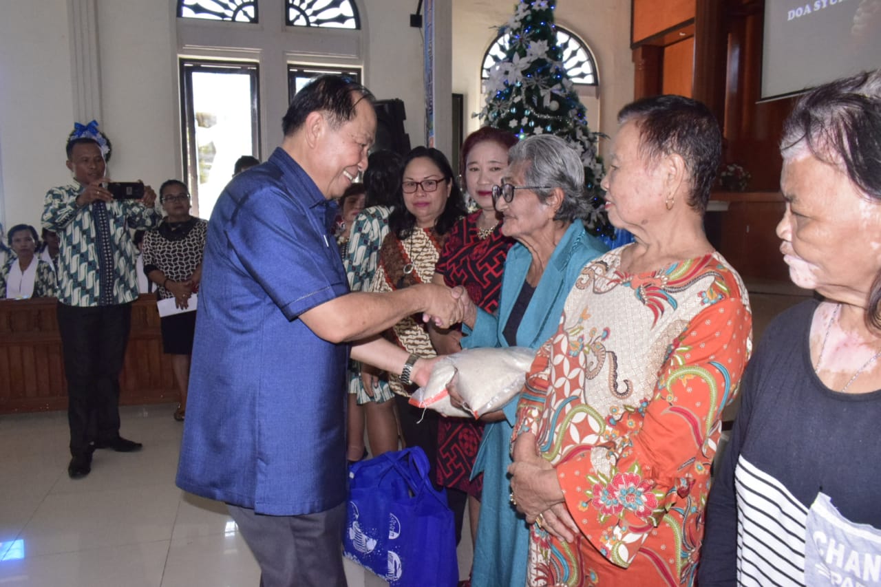 Sambut Natal, Lomban Ajak Jauhi Perilaku Konsumtif dan Pemborosan