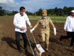 Dampingi Menteri Pertanian Tanam Kedele, VAP Ajak Warga Minut Berkebun