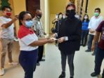 Bupati VAP Serahkan Dana Duka Secara Simbolis Kepada 20 Ahli Waris