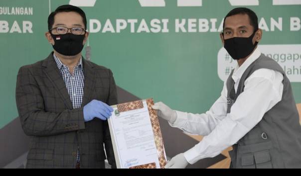 Hebat! Gubernur Ini Beri Tambahan Uang Dari APBN Bagi Guru Honorer