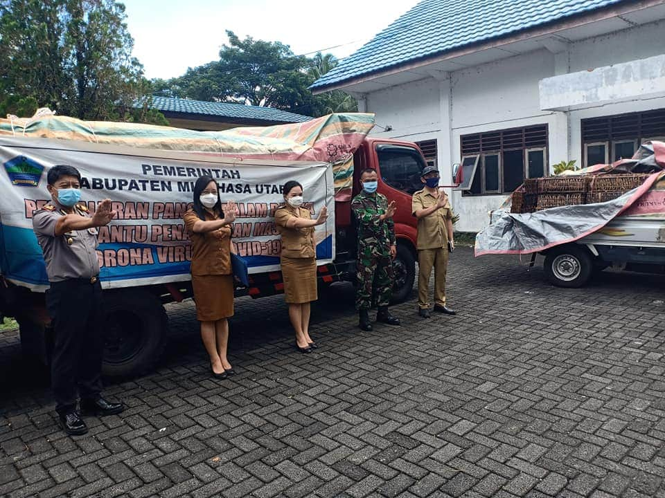 Pemkab Minut Kembali Salurkan Bantuan Pangan, Warga Dimembe Bersyukur