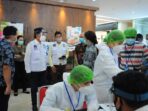 Walikota Pantau dan Ambil Sampel Rapid Test di Mantos, Mega Mall dan MTC