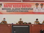 Bupati Roring Minta Jajarannya Sosialisasi Program Kemasyarakatan Melalui Medsos
