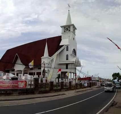 Lonceng Gereja Katolik Berbunyi Selama Tiga Menit, Ada Apa?