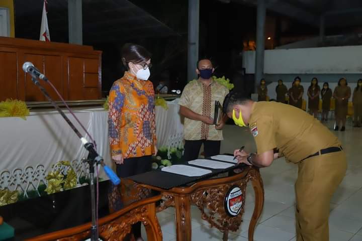 Bupati CEP Lantik Sejumlah Pejabat Minsel