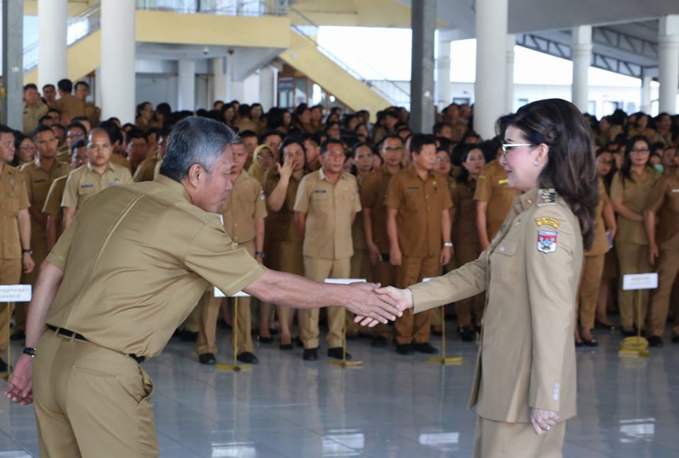 Pamit ke ASN dan Wabup FDW, Bupati CEP Mengaku Tak Ragu ‘Tinggalkan’ Minsel