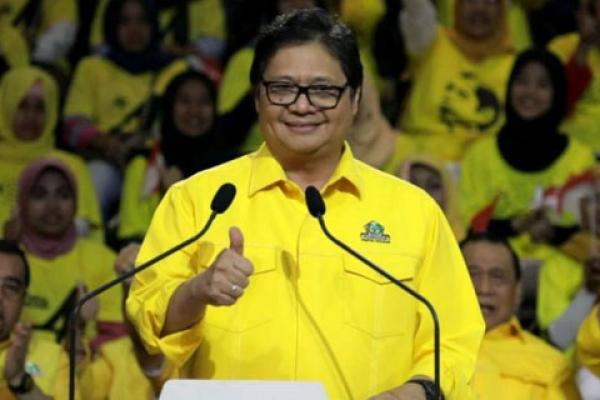 Airlangga Minta Kader Golkar Kawal Program Vaksinasi, Wajib Siapkan ‘Yellow Clinic’