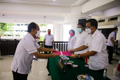 Serahkan SK, Wagub Langsung Warning THL Pemprov Sulut