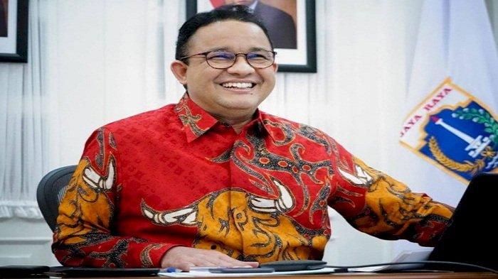 Heboh! Anies Baswedan Unggah Foto Pakai Batik Merah Bergambar Banteng