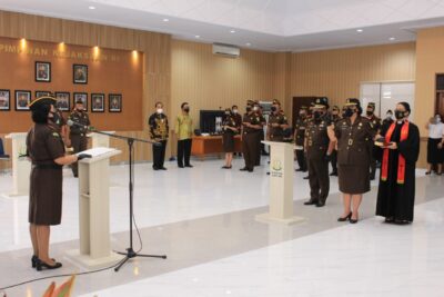 Gantikan Maryono, Esther Sibuea Dilantik Kajati Sulut Jadi Kajari Manado