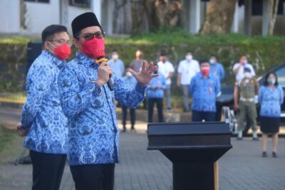 Bangga Pakai Seragam Korpri, Bupati: Biar Banyak Doi, Nda Semua Orang Bisa Pakai Ini