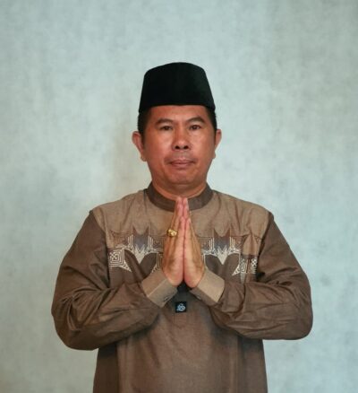 Lagi, Ketua Golkar Minahasa Peduli di Bulan Puasa, Bantu Sejumlah Imam dan Marbot Masjid
