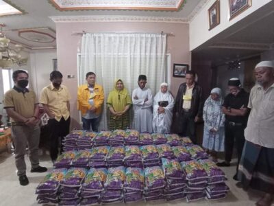 Ketua Golkar Minahasa Bantu Ratusan Kaum Dhuafa di Hari Pertama Puasa