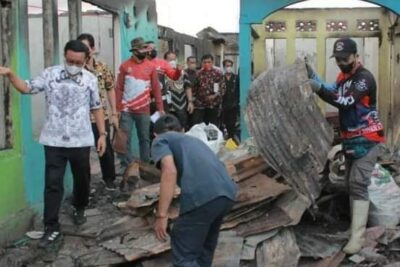 Saat Walikota MM 7 Kali  Menerobos Puing Membara