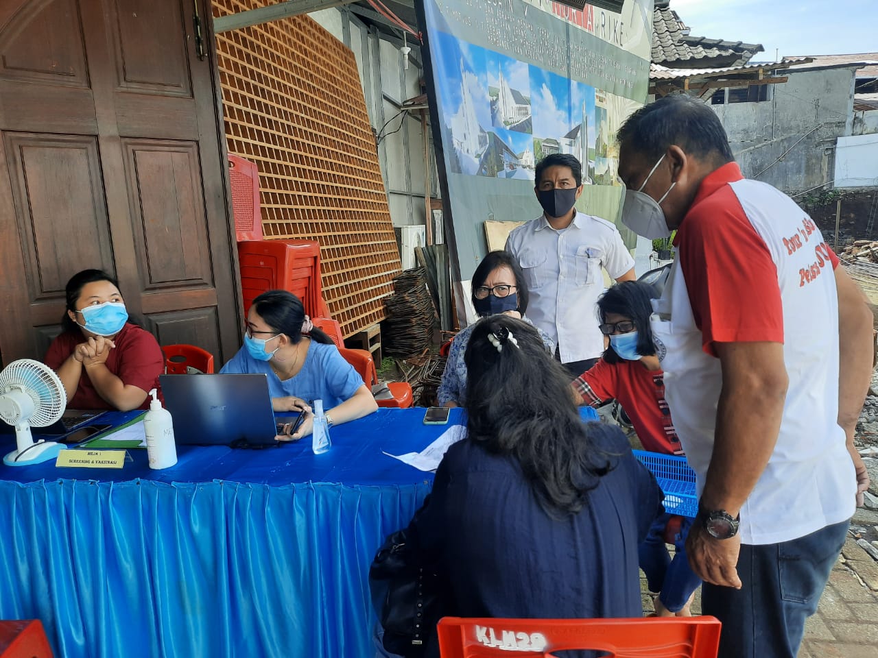 Vaksinasi Hebat Diserbu Warga, Walikota: Mari Torang Sukseskan Bersama