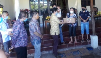 Jerry Sambuaga Kembali Bantu Warga Sulut, Salurkan Ribuan Paket Bapok, Pengakuan 3 IRT ini Mengejutkan