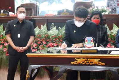 Walikota dan Wawali Hadiri Tiga Agenda Rapat Paripurna DPRD Manado