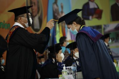 536 Mahasiswa Unika De La Salle Diwisuda, Christina Mahaganti Lulusan Terbaik, 2 Atlet PON Dapat Beasiswa