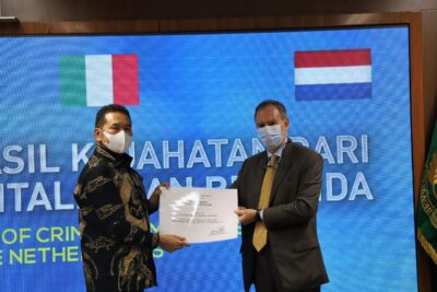Kembalikan Aset TPPU, Jaksa Agung Diberi Penghargaan Dubes Italia-Belanda