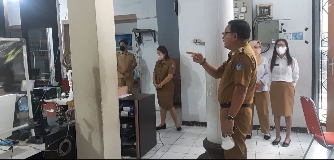 Walikota Bitung Sidak Disdukcapil, Hasilnya Bikin Naik Pitam, Ada Apa?