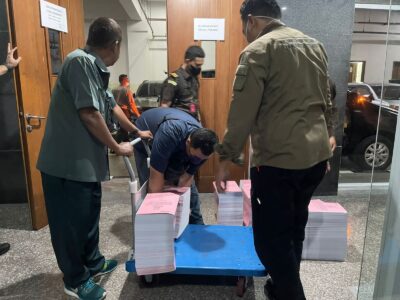 JPU Limpahkan Berkas Perkara Terdakwa Teddy Tjokrosaputro ke PN Tipikor