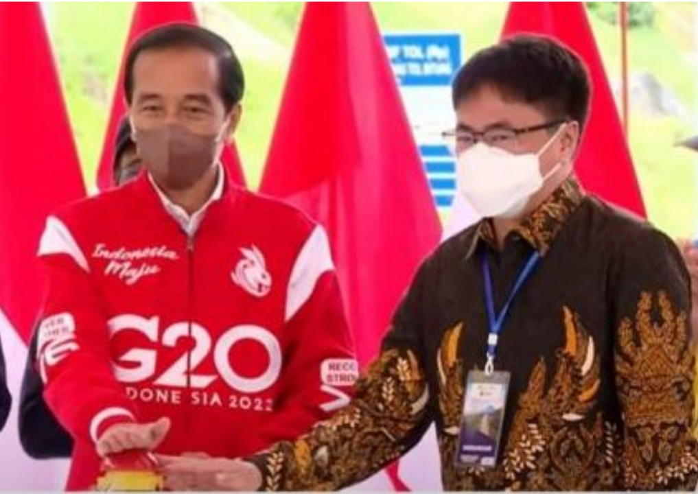 Hebat! Walikota Manado Dampingi Jokowi Tekan Tombol Peresmian Tol Manado-Bitung