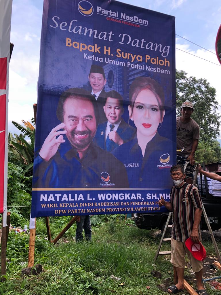 Sambut Kunjungan Surya Paloh, Natalia Wongkar Pasang Baliho di Sejumlah Titik