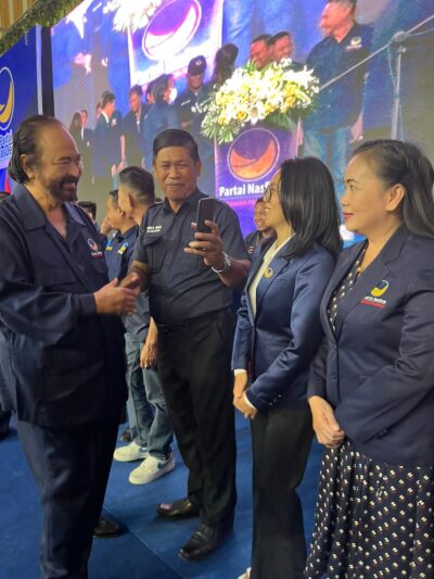Hadiri Rakorwil dan Lantik Pengurus DPW NasDem Sulut, Ini Target Surya Paloh di Pileg 2024