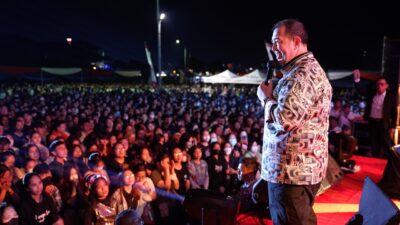 Dilayani Pendeta Gilbert Lumoindong, Ribuan Masyarakat Manado Khusuk Mengikuti KKR