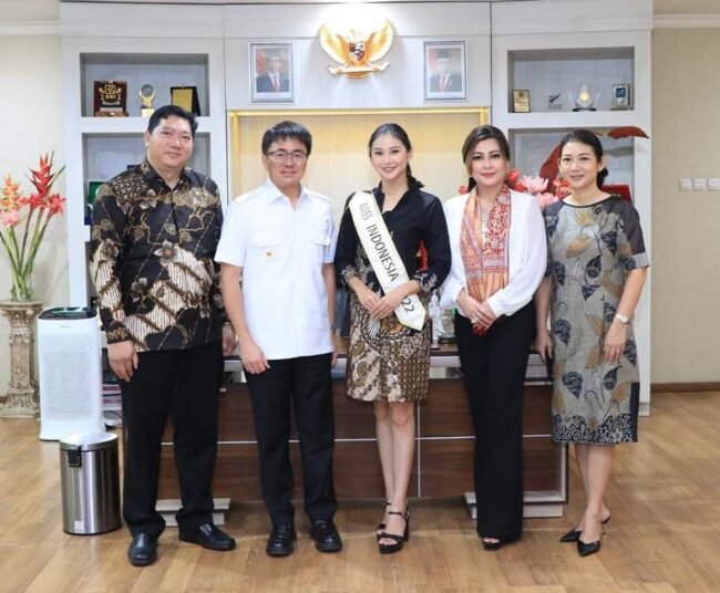 Sebelum Ikut Miss World, Audrey Veness Temui Walikota Manado
