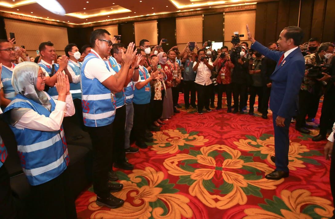 Ikut Sukseskan KTT G20. Presiden Jokowi Angkat Jempol Untuk PLN