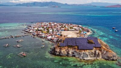 PLN Terus Ikrar Komitmen Terangi Negeri di Momen Hari Listrik Nasional ke-77,