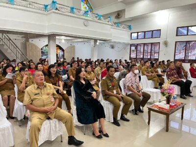 Wawali Safari Natal di Mapanget, Hadiri Ibadah di Bengkol