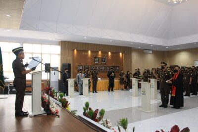 Mantan Pejabat Atase Kejaksaan KBRI Bangkok Dilantik Jadi Wakajati Sulut bersama Sejumlah Pejabat Lain, Kajati Ingatkan Soal Netralitas di Pemilu dan Pilkada