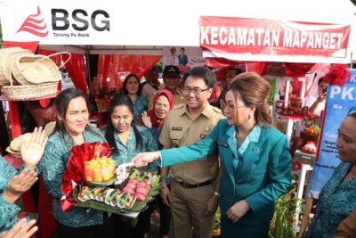 Hadiri Kegiatan HKG PKK ke-51, Walikota Andrei Angouw Sebut PKK “Pahlawan Tanpa Tanda Jasa”