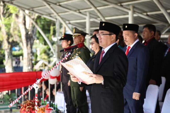 Walikota Andrei Angouw Pimpin Upacara Peringatan Hardiknas