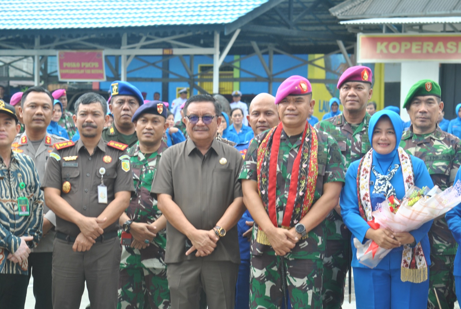 Kunjungi Prajurit Petarung Yonmarhanlan VIII Bitung, Komandan PASMAR 2 Disambut Walikota dan Forkopimda, Tekankan Pentingnya Sinergitas