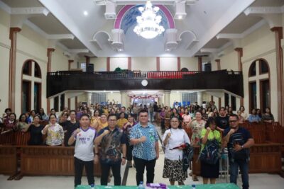 Kejati Sulut Laksanakan Penyuluhan Hukum BINMATKUM di GMIM Nafiri Bitung