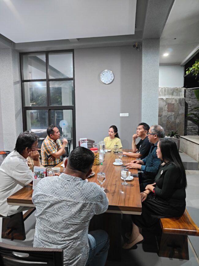 Wouw! Bertemu Petinggi Sejumlah Partai, Susi Sigar Jajaki Peluang Diusung Parpol 3 Koalisi Pilpres di Pilkada Minahasa Demi Bangun Kampung Halaman Prabowo