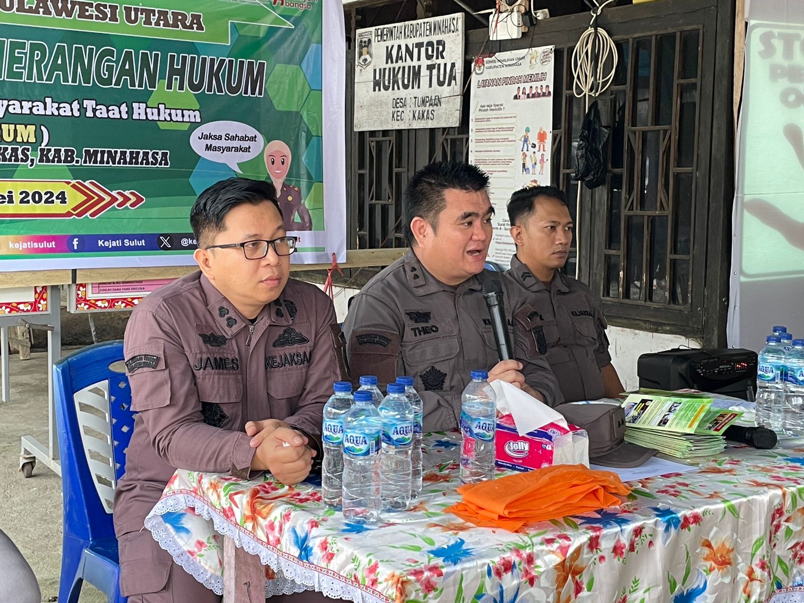 Kejati Sulut Beri Penyuluhan Hukum Program Binmatkum Jaksa Masuk Desa di Tumpaan