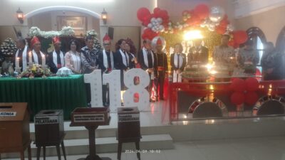 Wagub Hadiri HUT ke-118 GMIM Kalvari Pineleng, Pdt Adolf Wenas: Tuhan Membenci Orang yang Batowo