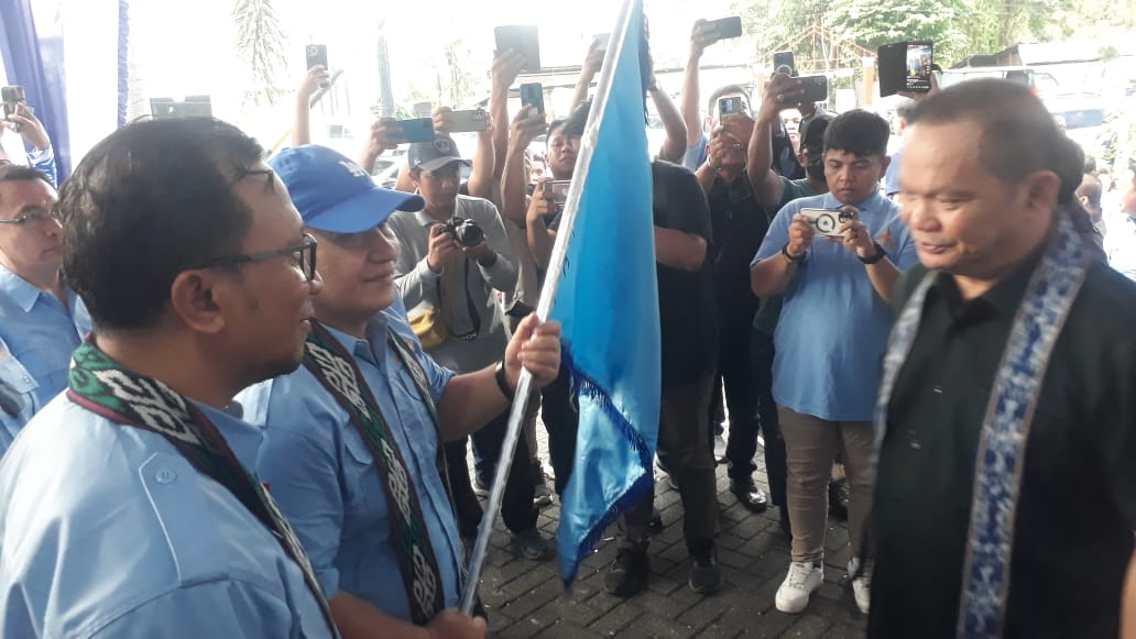 Lantik Pengurus Relawan Mercy One, E2L: Saatnya Jemput Kemenangan demi Sulut Lebih Hebat