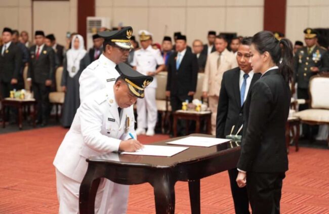 Proficiat! Piet dan Kasman Resmi Bupati dan Wabup Halmahera Utara, Gubernur Sherly: Lupakan Pilkada Saatnya Bersatu Bangun Daerah