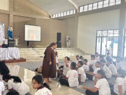 Wujudkan Visi Sekolah, SMP Frater Don Bosco Manado Gelar Bina Iman Bagi Siswa Kelas 7