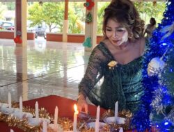Beri Kesaksian di Ibadah Pra Natal TCD Sulut, Pdt Hendry Kondoy: Ibu Dina Tangapo Sosok Rendah Hati dan Dermawan