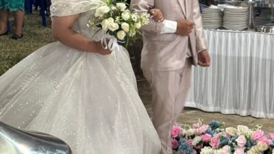 GM PLN Suluttenggo dan Camat Pineleng Hadiri Resepsi Pernikahan Aldo dan Ingli